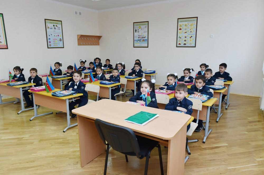 Prezident İlham Əliyev: Biz fəxr edirik ki, Azərbaycanda savadlılıq 100 faizdir  (YENİLƏNİB) (FOTO)
