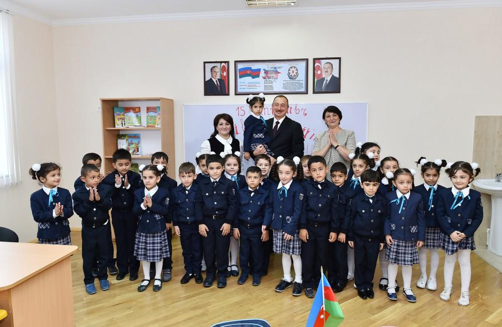 Prezident İlham Əliyev: Biz fəxr edirik ki, Azərbaycanda savadlılıq 100 faizdir  (YENİLƏNİB) (FOTO)