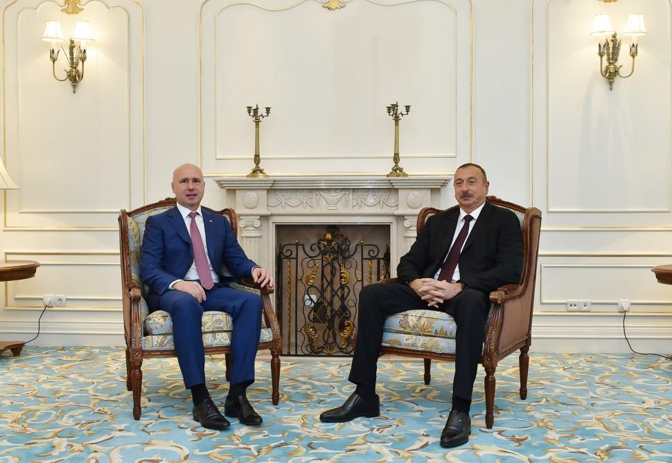 Prezident İlham Əliyev Moldovanın Baş naziri ilə görüşüb (FOTO)