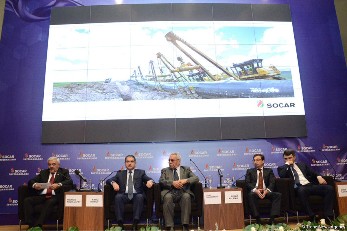 Rövnəq Abdullayev: SOCAR maliyyə kanallarını şaxələndirmək niyyətindədir  (YENİLƏNİB) (FOTO)