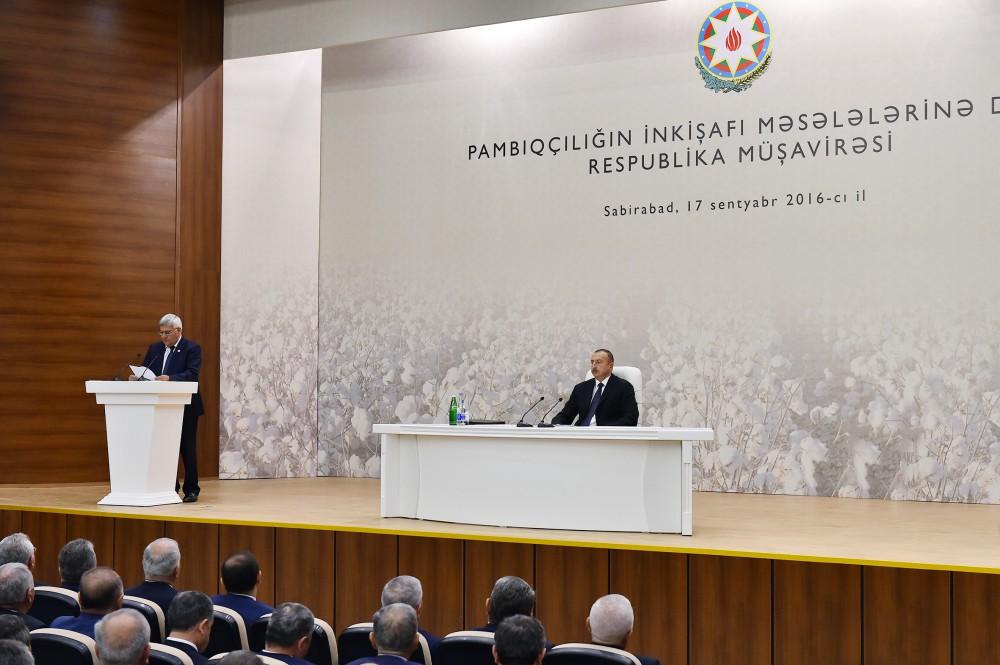 Sabirabadda İlham Əliyevin sədrliyi ilə pambıqçılığın inkişafına dair respublika müşavirəsi keçirilib (YENİLƏNİB) (FOTO)