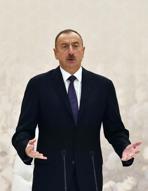 Sabirabadda İlham Əliyevin sədrliyi ilə pambıqçılığın inkişafına dair respublika müşavirəsi keçirilib (YENİLƏNİB) (FOTO)