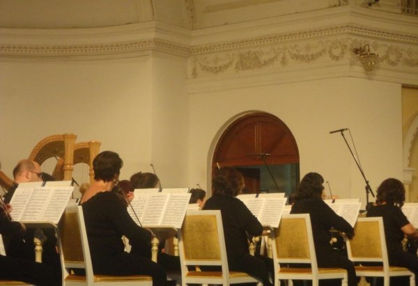 Fransada Azərbaycan musiqi festivalı keçirilib