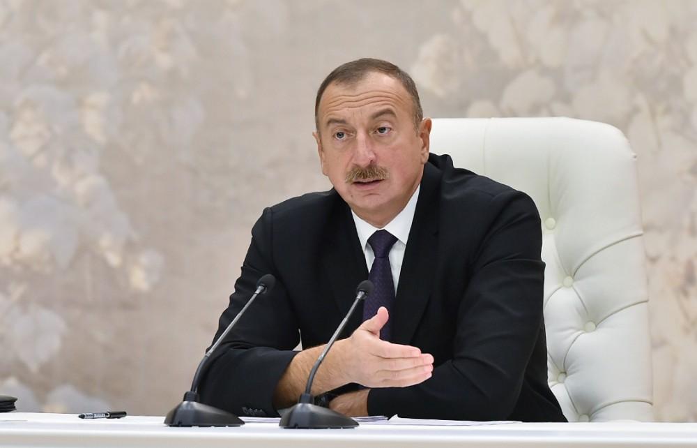 Sabirabadda İlham Əliyevin sədrliyi ilə pambıqçılığın inkişafına dair respublika müşavirəsi keçirilib (YENİLƏNİB) (FOTO)