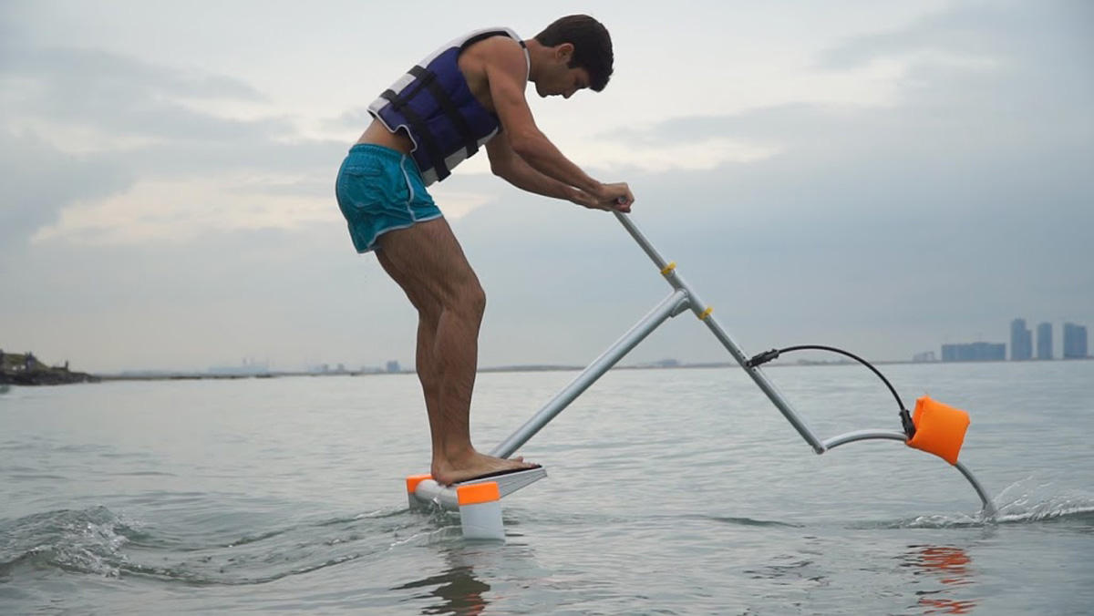 Xəzərin sahilində ilk “Aquaskipper” yarışı keçirildi (FOTO)