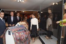Mehriban Əliyeva Parisdə “Azərbaycan şəhərciyi”nin rəsmi açılışında iştirak edib (FOTO)