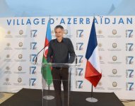 Mehriban Əliyeva Parisdə “Azərbaycan şəhərciyi”nin rəsmi açılışında iştirak edib (FOTO)