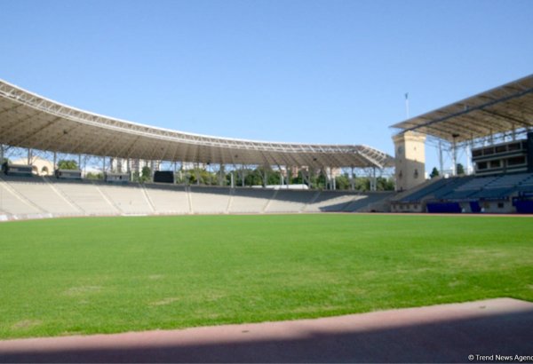 Respublika stadionunun ot örtüyü təzələndi (FOTO)