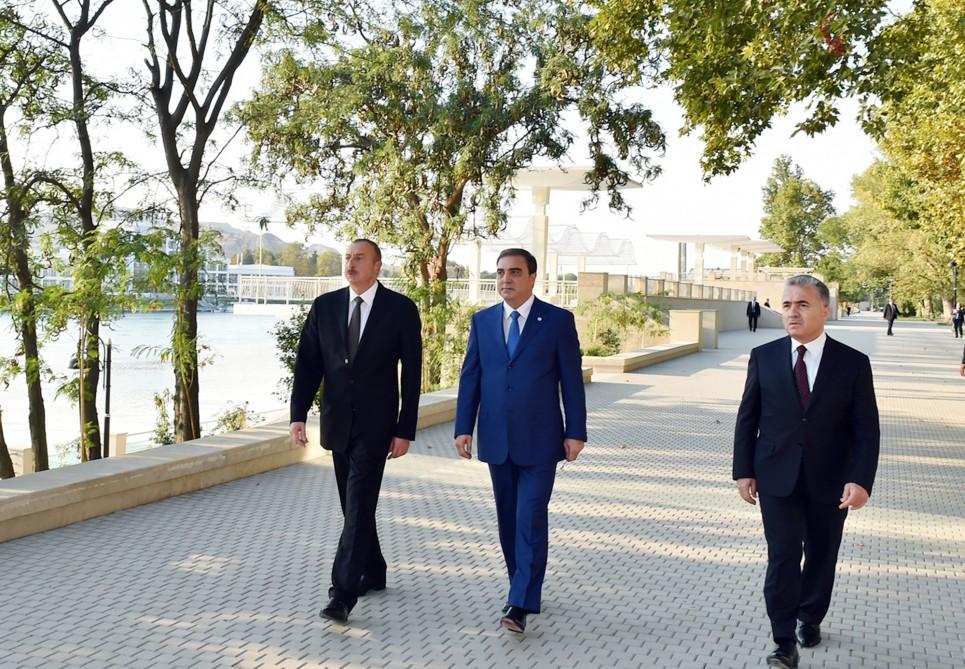 Prezident İlham Əliyev Mingəçevirdə aparılan abadlıq və tikinti işləri ilə tanış olub (FOTO)
