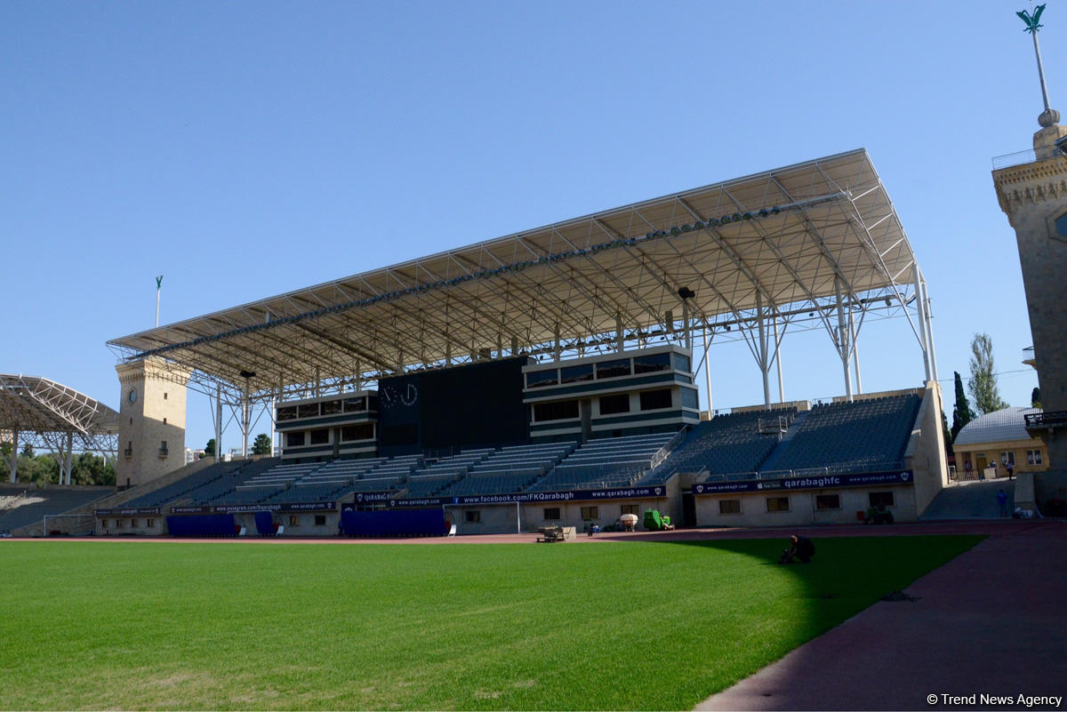 Respublika stadionunun ot örtüyü təzələndi (FOTO)
