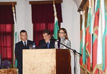 Birinci xanım Mehriban Əliyevaya Veliko Tırnovo şəhərində fəxri vətəndaş və fəxri doktor diplomları təqdim edilib (FOTO)
