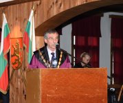 Birinci xanım Mehriban Əliyevaya Veliko Tırnovo şəhərində fəxri vətəndaş və fəxri doktor diplomları təqdim edilib (FOTO)