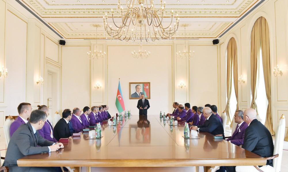 Prezident İlham Əliyev: Azərbaycanda hər sahədə olduğu kimi, idmanda da böyük inkişaf var (YENİLƏNİB) (FOTO)