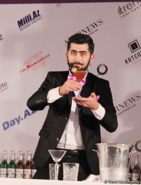 Bakıda barmenlərin yarışması (FOTO)