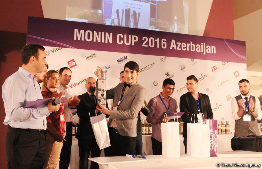 Bakıda barmenlərin yarışması (FOTO)
