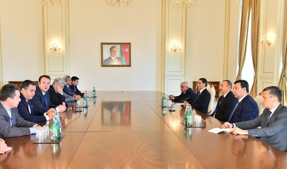 Prezident İlham Əliyev AŞPA-nın Referendumu Dəyərləndirmə Missiyası nümayəndə heyətini qəbul edib (FOTO) (YENİLƏNİB)