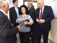 Məzahir Pənahov referendumda səs verib (FOTO)