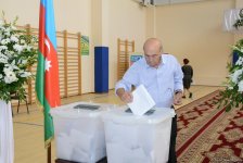 Azərbaycanda ümumxalq səsverməsi keçirilir (FOTO)