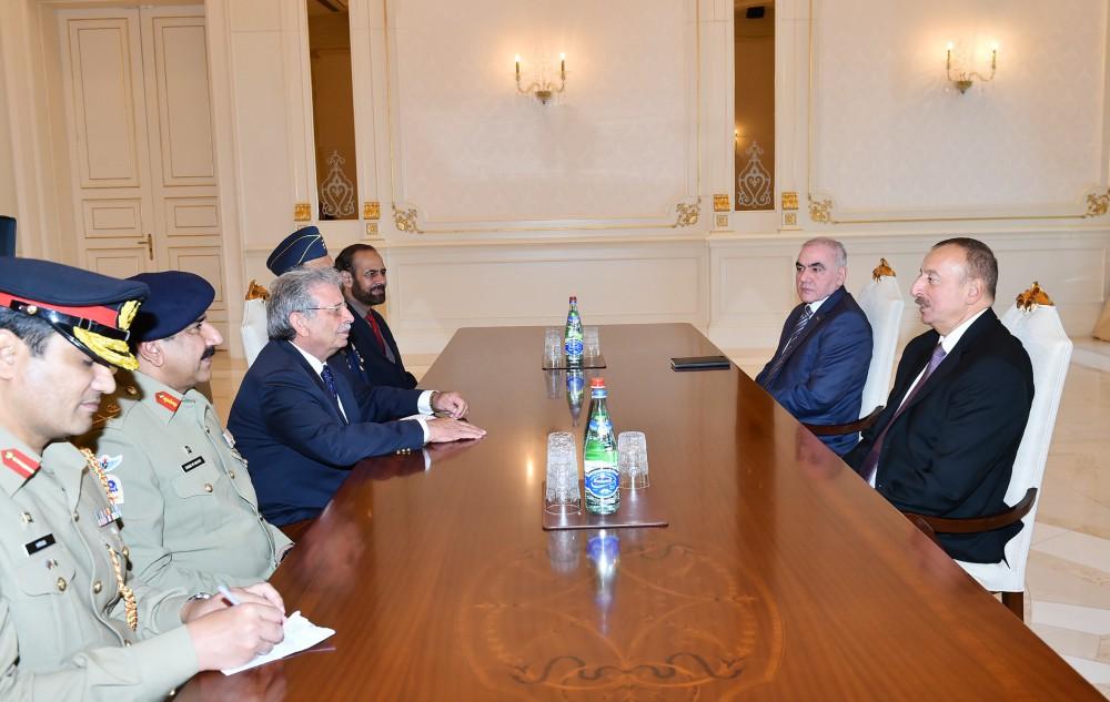 Prezident İlham Əliyev  Pakistanın müdafiə sənayesi nazirini qəbul edib (FOTO) (YENİLƏNİB)