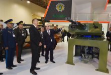 Prezident İlham Əliyev “ADEX 2016” II Azərbaycan Beynəlxalq müdafiə sərgisi ilə tanış olub (YENİLƏNİB) (FOTO)