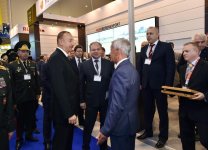Prezident İlham Əliyev “ADEX 2016” II Azərbaycan Beynəlxalq müdafiə sərgisi ilə tanış olub (YENİLƏNİB) (FOTO)