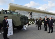 Prezident İlham Əliyev “ADEX 2016” II Azərbaycan Beynəlxalq müdafiə sərgisi ilə tanış olub (YENİLƏNİB) (FOTO)