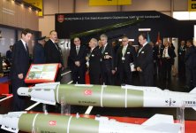 Prezident İlham Əliyev “ADEX 2016” II Azərbaycan Beynəlxalq müdafiə sərgisi ilə tanış olub (YENİLƏNİB) (FOTO)