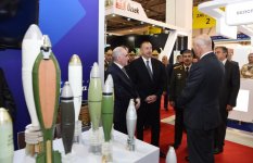 Prezident İlham Əliyev “ADEX 2016” II Azərbaycan Beynəlxalq müdafiə sərgisi ilə tanış olub (YENİLƏNİB) (FOTO)