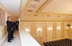 Prezident İlham Əliyev Sumqayıt Dövlət Dram Teatrının binasında yaradılan şəraitlə tanış olub (FOTO) (YENİLƏNİB)