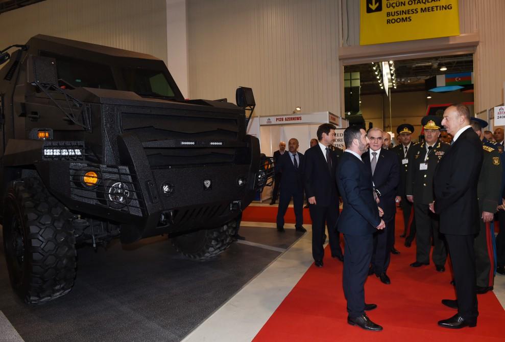 Prezident İlham Əliyev “ADEX 2016” II Azərbaycan Beynəlxalq müdafiə sərgisi ilə tanış olub (YENİLƏNİB) (FOTO)