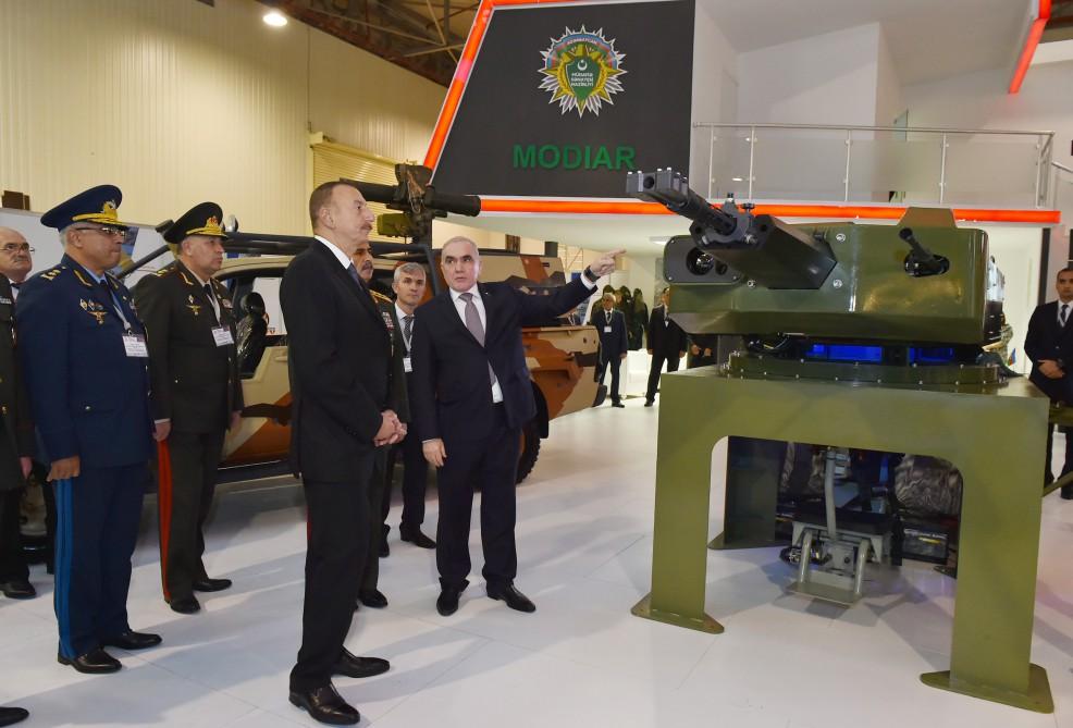 Prezident İlham Əliyev “ADEX 2016” II Azərbaycan Beynəlxalq müdafiə sərgisi ilə tanış olub (YENİLƏNİB) (FOTO)