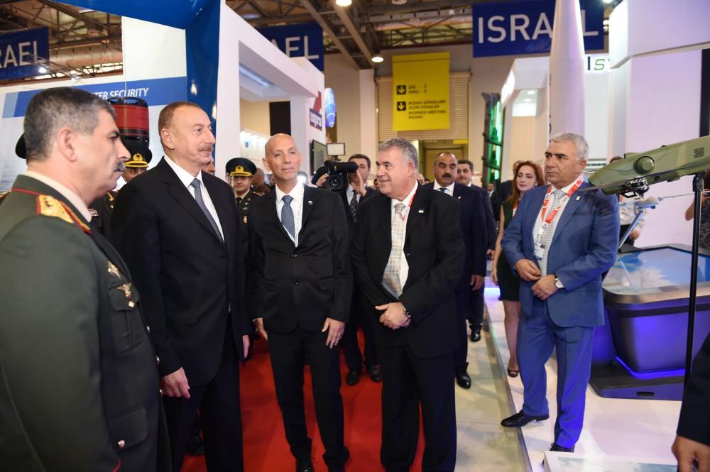 Prezident İlham Əliyev “ADEX 2016” II Azərbaycan Beynəlxalq müdafiə sərgisi ilə tanış olub (YENİLƏNİB) (FOTO)