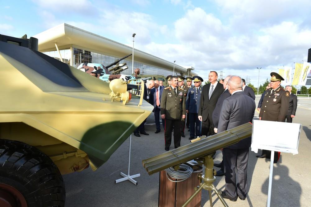 Prezident İlham Əliyev “ADEX 2016” II Azərbaycan Beynəlxalq müdafiə sərgisi ilə tanış olub (YENİLƏNİB) (FOTO)