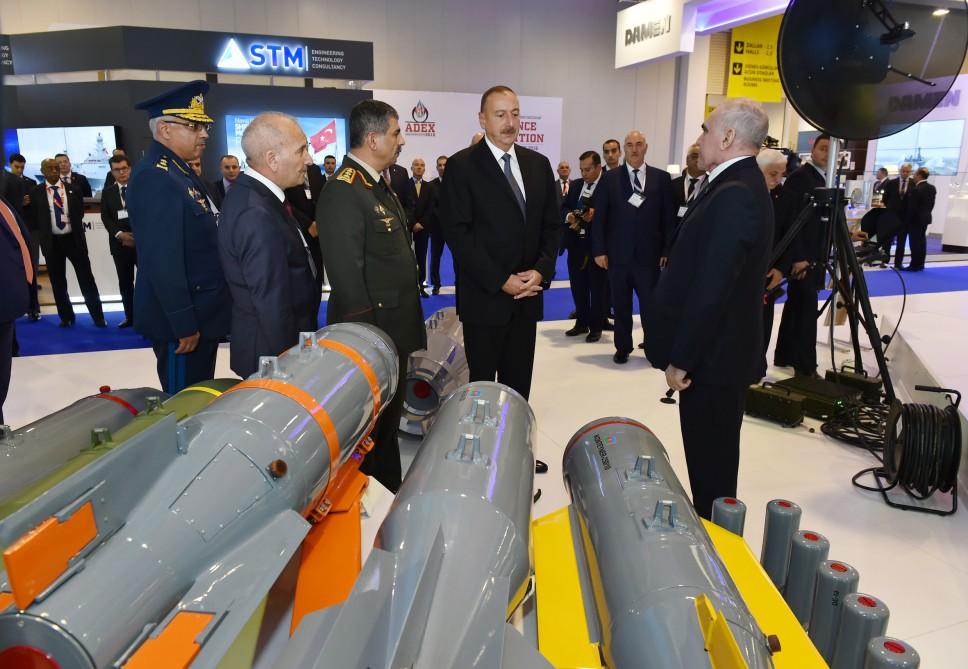 Prezident İlham Əliyev “ADEX 2016” II Azərbaycan Beynəlxalq müdafiə sərgisi ilə tanış olub (YENİLƏNİB) (FOTO)