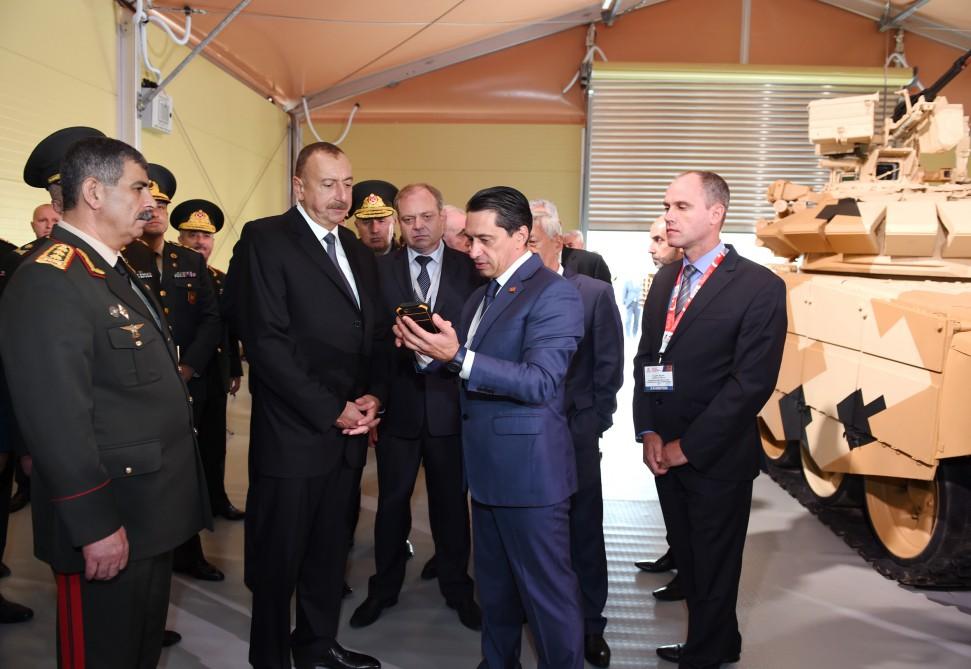 Prezident İlham Əliyev “ADEX 2016” II Azərbaycan Beynəlxalq müdafiə sərgisi ilə tanış olub (YENİLƏNİB) (FOTO)