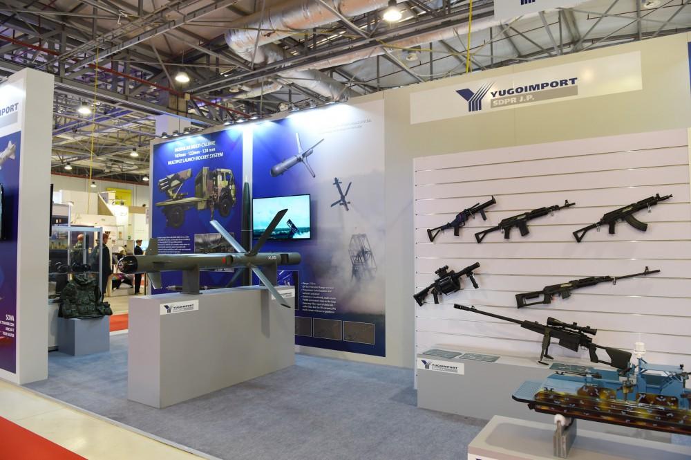 Prezident İlham Əliyev “ADEX 2016” II Azərbaycan Beynəlxalq müdafiə sərgisi ilə tanış olub (YENİLƏNİB) (FOTO)