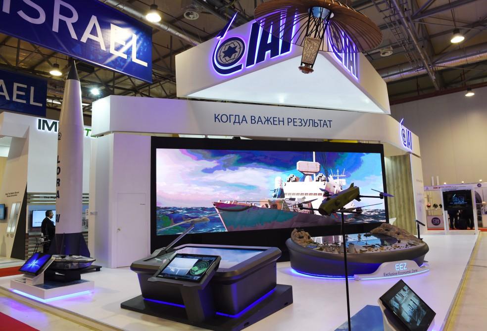 Prezident İlham Əliyev “ADEX 2016” II Azərbaycan Beynəlxalq müdafiə sərgisi ilə tanış olub (YENİLƏNİB) (FOTO)