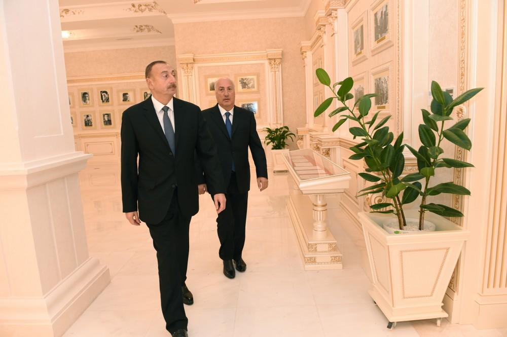 Prezident İlham Əliyev Sumqayıtda Heydər Əliyev Mərkəzinin binasının açılışında iştirak edib (FOTO) (YENİLƏNİB 2)