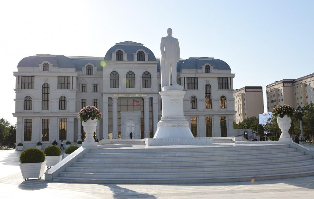 Prezident İlham Əliyev Sumqayıt şəhərinə səfərə gəlib (FOTO)