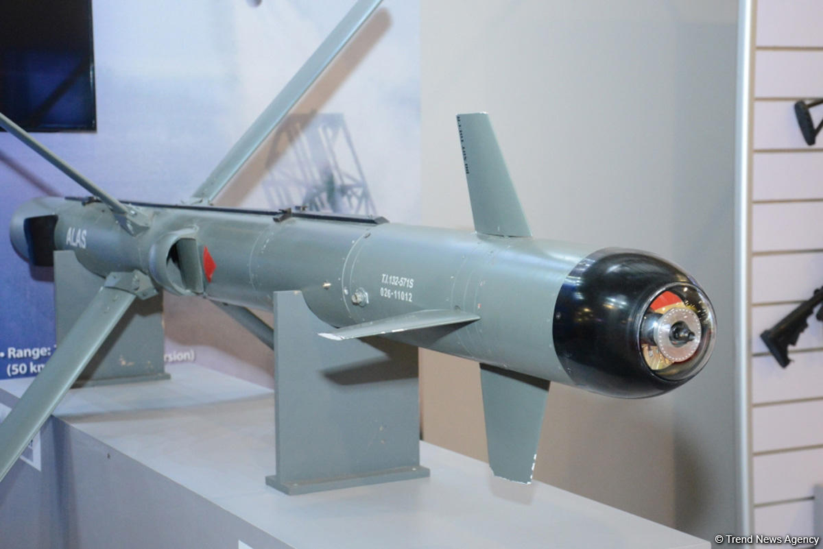 ADEX 2016-da müasir silahlar nümayiş etdirilir (YENİLƏNİB) (FOTO)