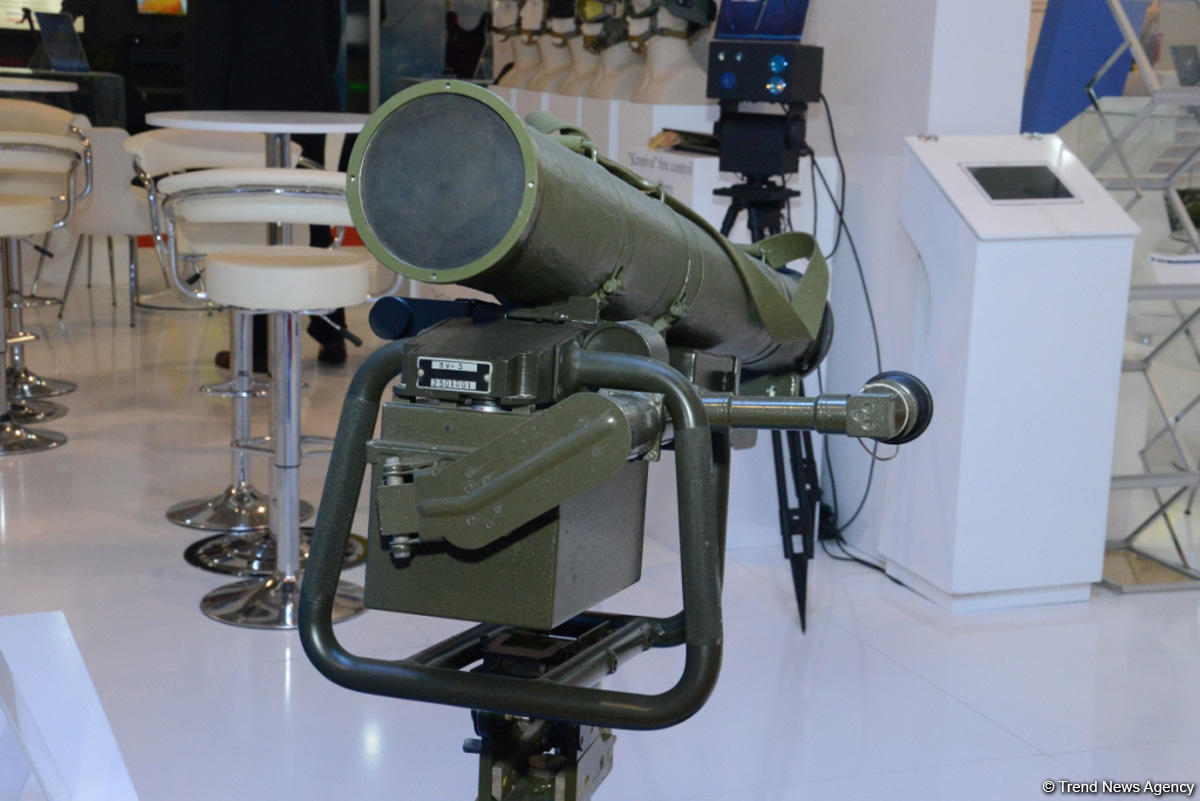 ADEX 2016-da müasir silahlar nümayiş etdirilir (YENİLƏNİB) (FOTO)