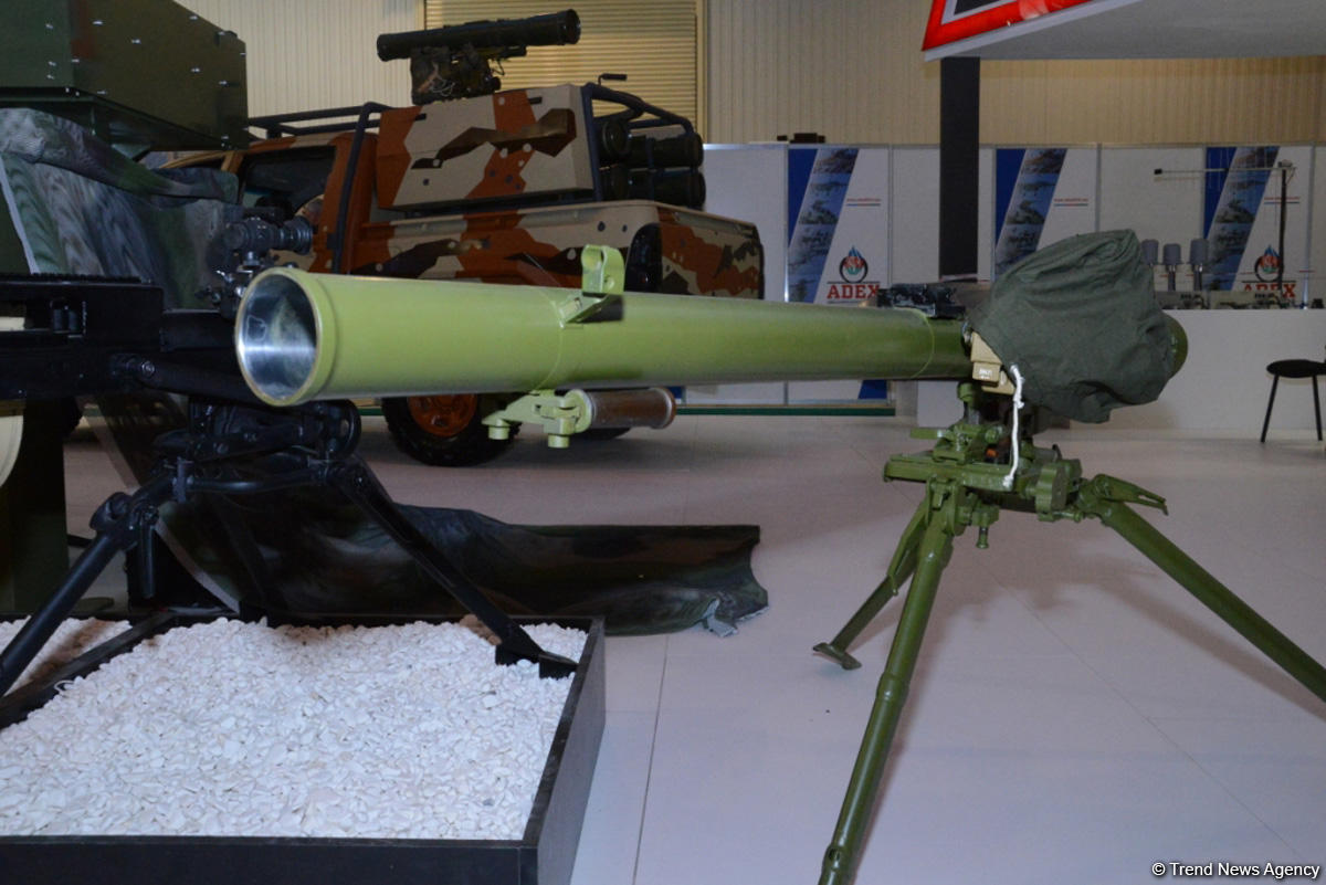 ADEX 2016-da müasir silahlar nümayiş etdirilir (YENİLƏNİB) (FOTO)