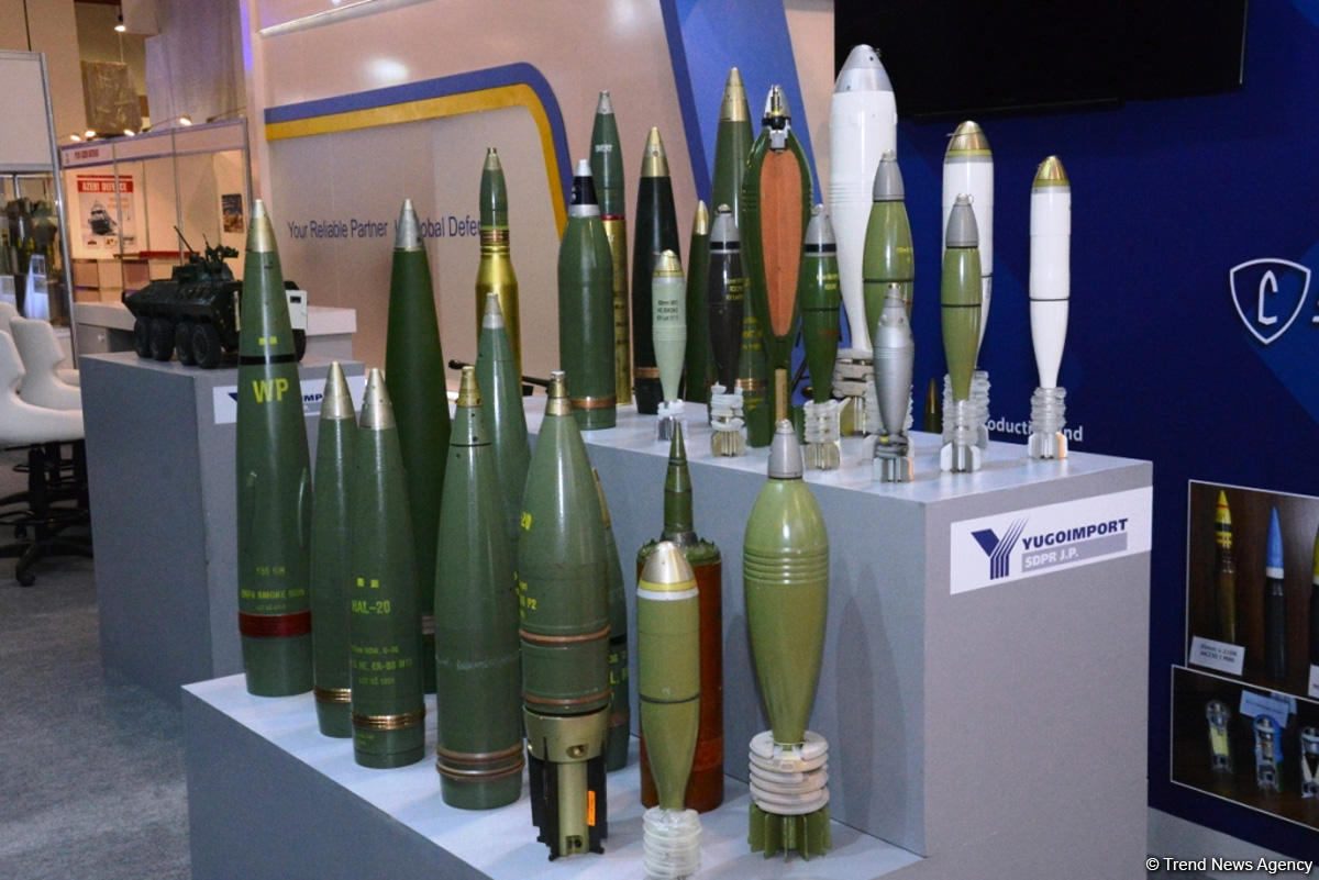 ADEX 2016-da müasir silahlar nümayiş etdirilir (YENİLƏNİB) (FOTO)