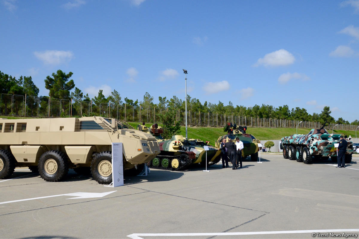 ADEX 2016-da müasir silahlar nümayiş etdirilir (YENİLƏNİB) (FOTO)