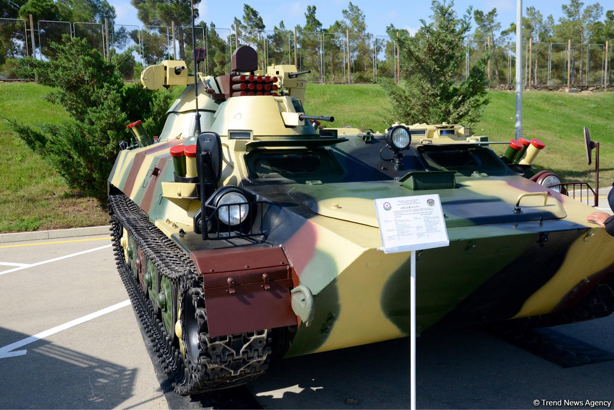 ADEX 2016-da müasir silahlar nümayiş etdirilir (YENİLƏNİB) (FOTO)