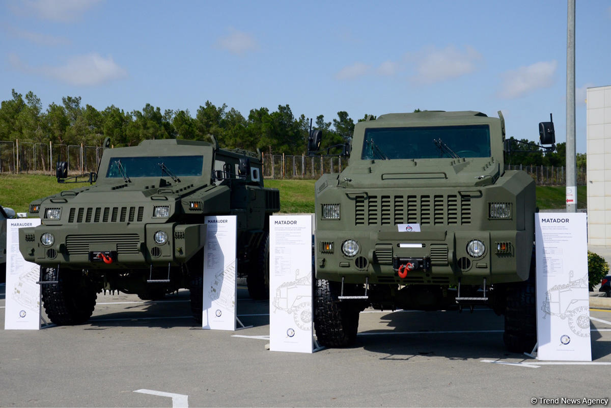 ADEX 2016-da müasir silahlar nümayiş etdirilir (YENİLƏNİB) (FOTO)