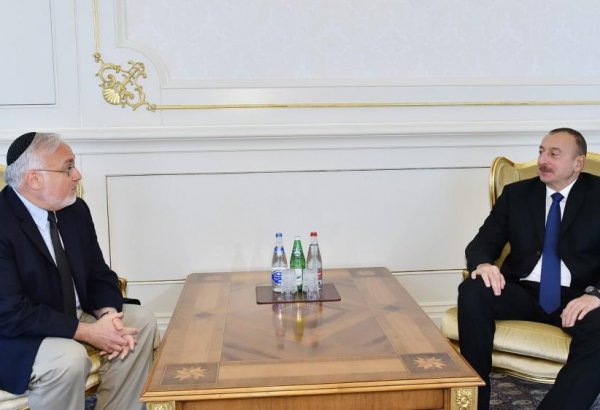 Prezident İlham Əliyev ABŞ-dakı Simon Vizental Mərkəzinin rəhbərinin müavinini qəbul edib (YENİLƏNİB)