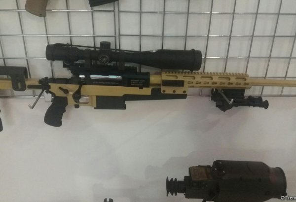 Azərbaycan yeni snayper tüfəngi istehsal edib (FOTO)