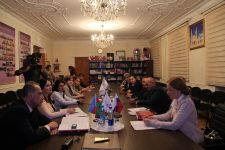 Bilik Fondu ilə Puşkin adına Dövlət Rus Dili İnstitutu arasında əməkdaşlıq müqaviləsi imzalanıb (FOTO)