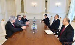 Prezident İlham Əliyev Çili Senatında Azərbaycan ilə dostluq qrupunun sədrini qəbul edib (YENİLƏNİB) (FOTO)